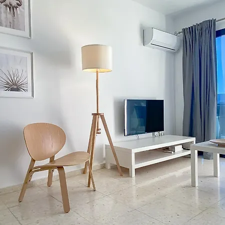 Phaedrus Living: Byzantium Modern Flat * Pafos