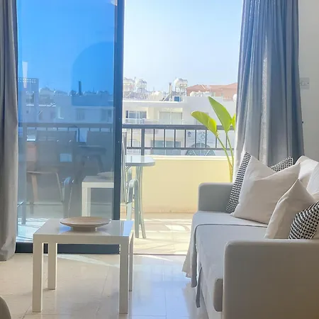 Apartament Phaedrus Living: Byzantium Modern Flat *