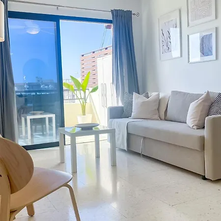 Phaedrus Living: Byzantium Modern Flat * Pafos